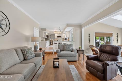 13 Berkshire Drive Colonie NY 12205