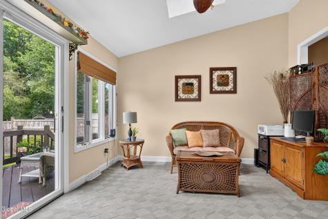 13 Berkshire Drive Colonie NY 12205