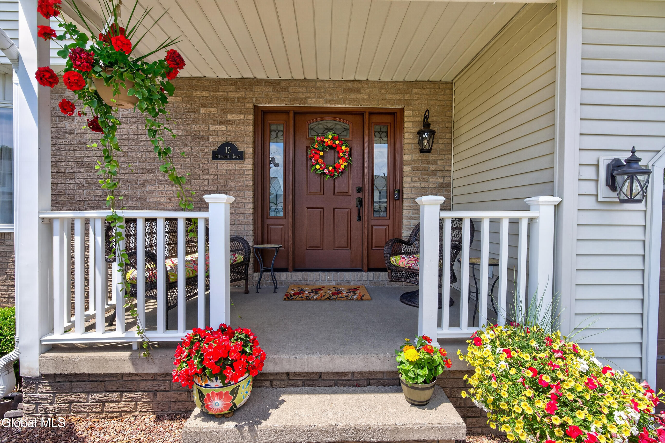 13 Berkshire Drive Colonie NY 12205