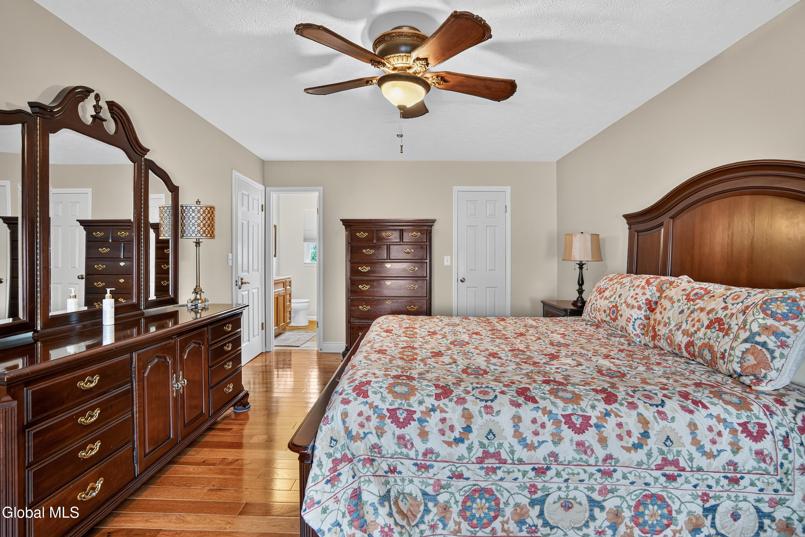 13 Berkshire Drive Colonie NY 12205