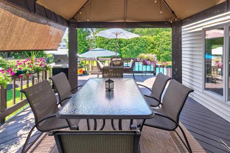13 Berkshire Drive Colonie NY 12205