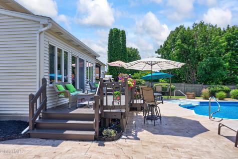 13 Berkshire Drive Colonie NY 12205