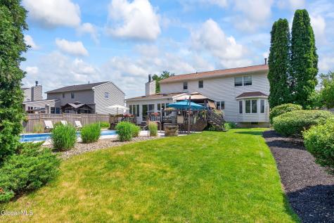 13 Berkshire Drive Colonie NY 12205