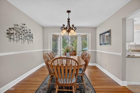 13 Berkshire Drive Colonie NY 12205