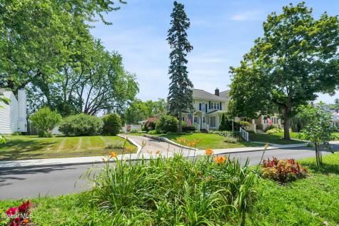 820 Central Parkway Schenectady NY 12309