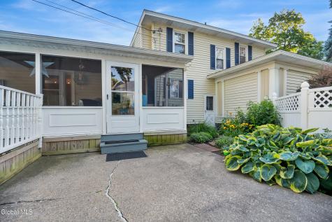 820 Central Parkway Schenectady NY 12309