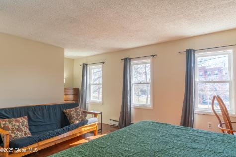 187 Maple Avenue Saratoga Springs NY 12866