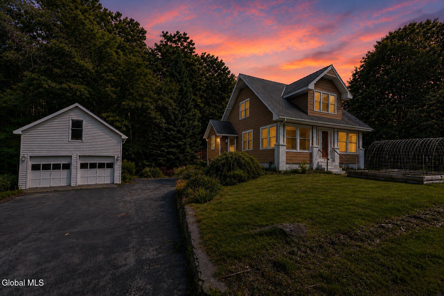 31 Taborton Road Sand Lake NY 12153