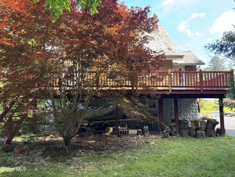 31 Taborton Road Sand Lake NY 12153