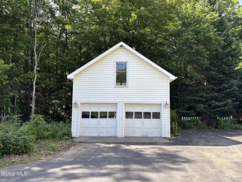 31 Taborton Road Sand Lake NY 12153
