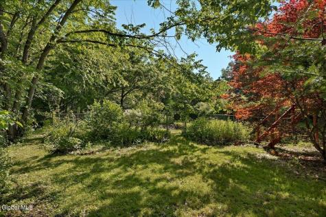 31 Taborton Road Sand Lake NY 12153