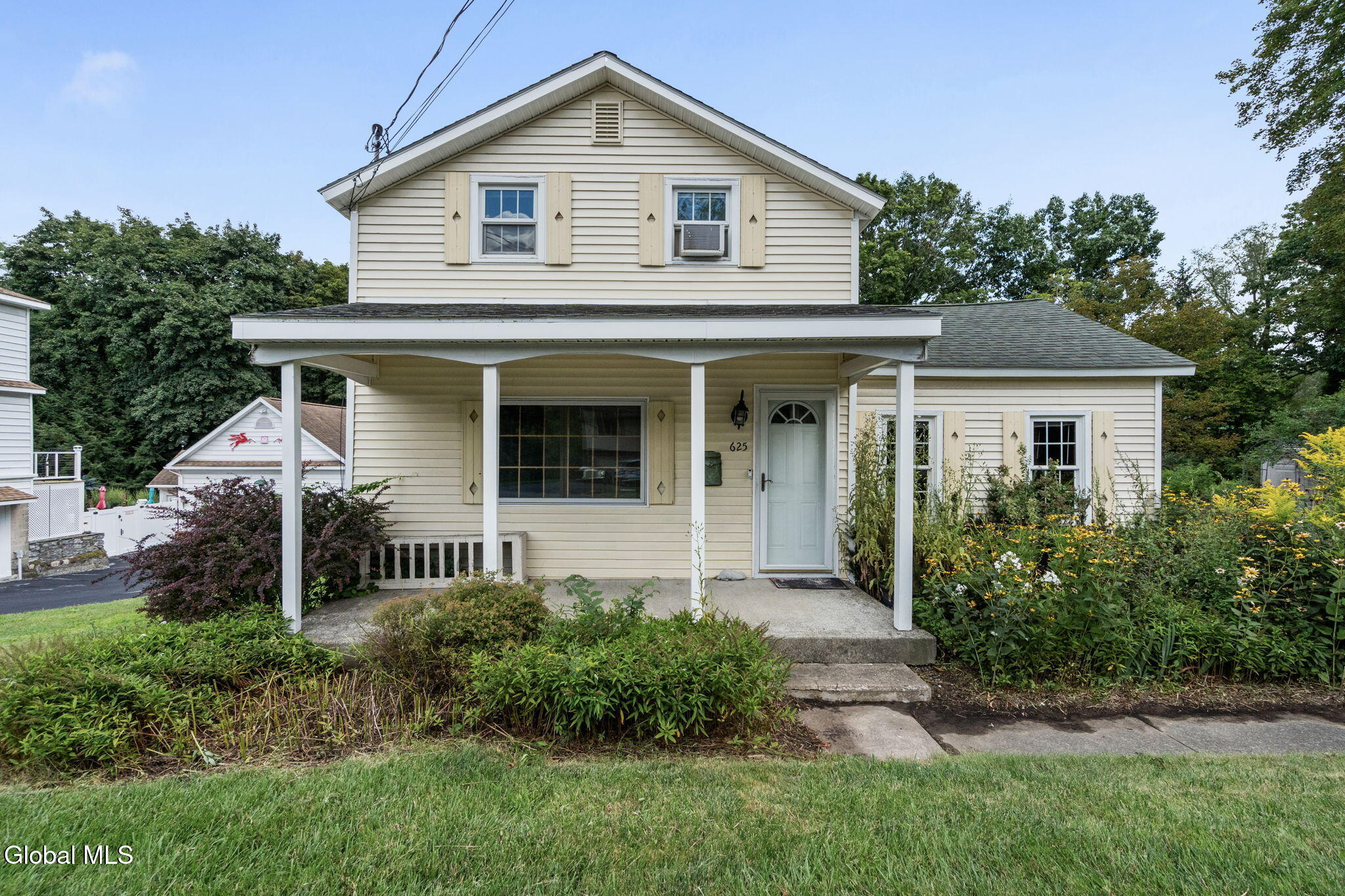625 Kenwood Avenue Slingerlands NY 12054