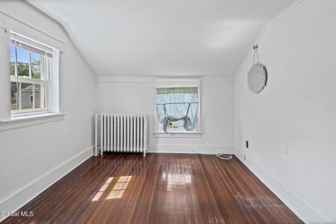 625 Kenwood Avenue Slingerlands NY 12054