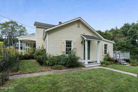 625 Kenwood Avenue Slingerlands NY 12054