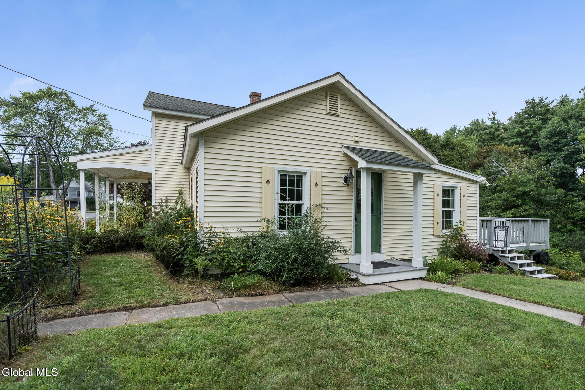 625 Kenwood Avenue Slingerlands NY 12054