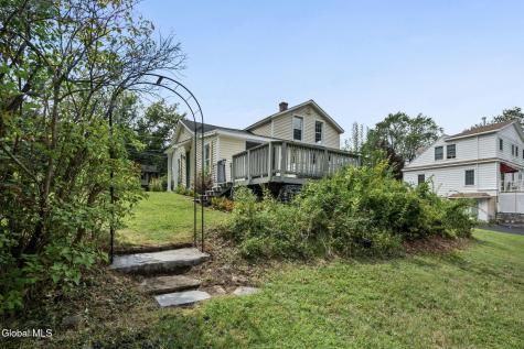 625 Kenwood Avenue Slingerlands NY 12054