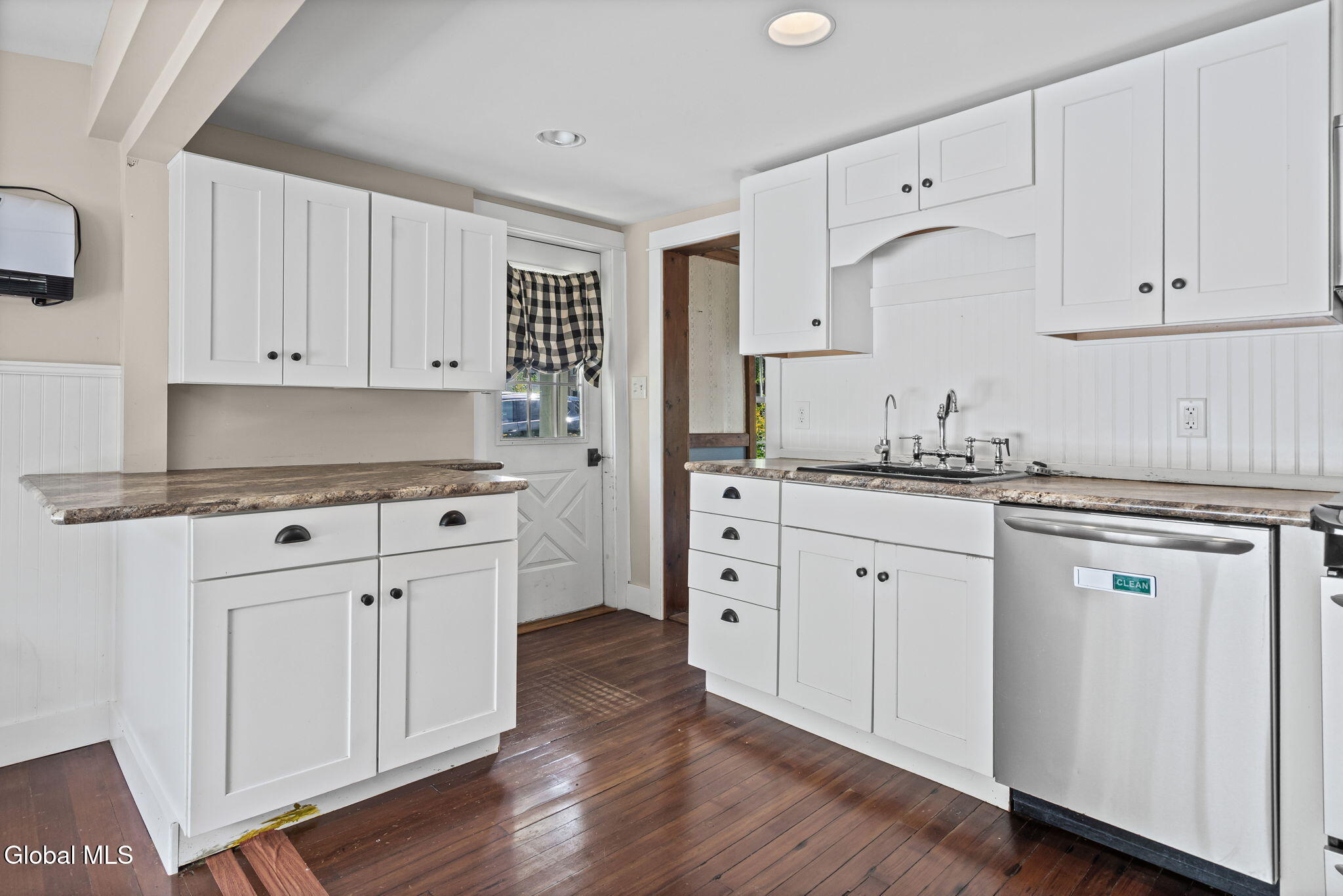 625 Kenwood Avenue Slingerlands NY 12054