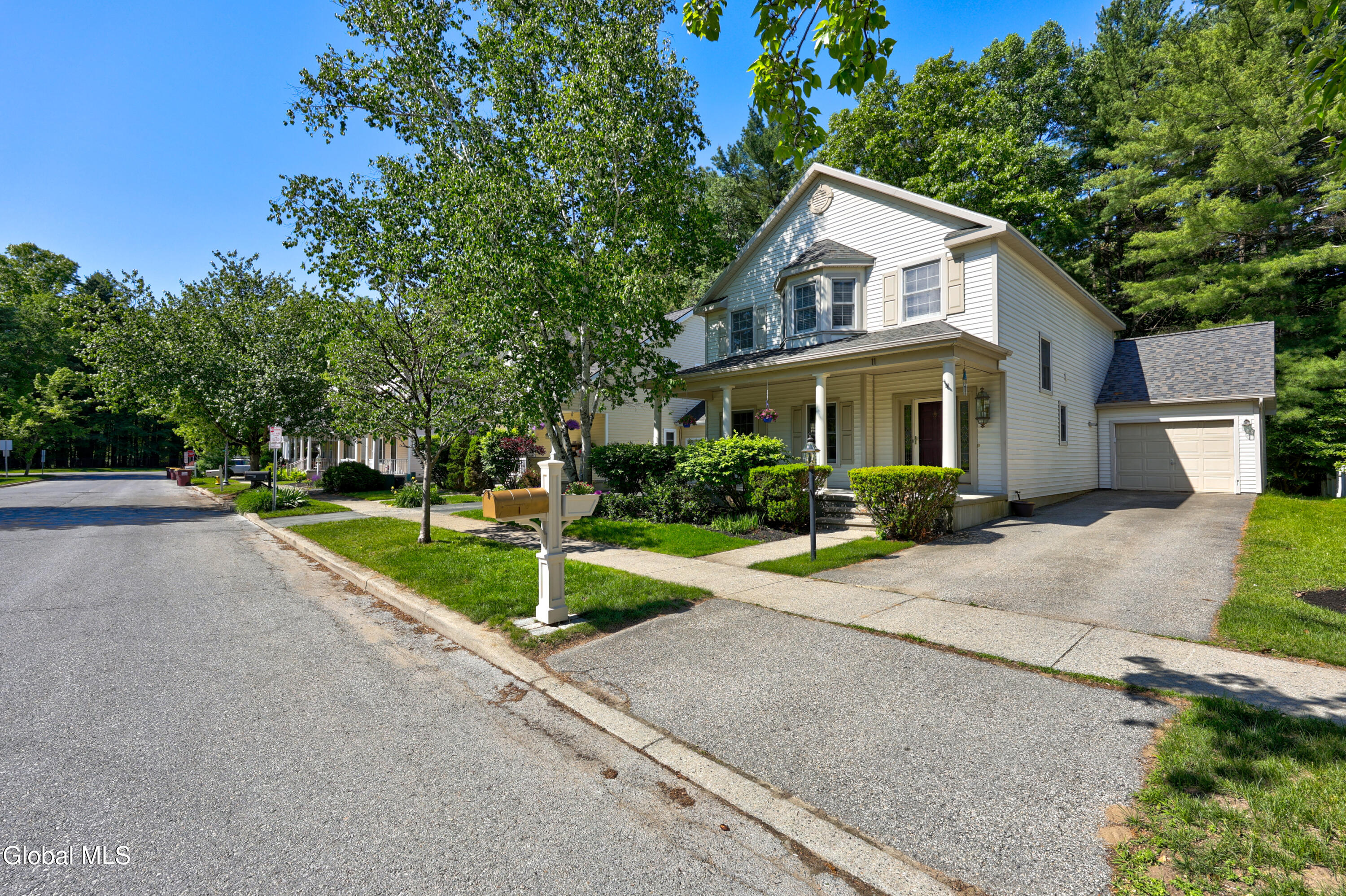 11 Thoroughbred Drive Saratoga Springs NY 12866