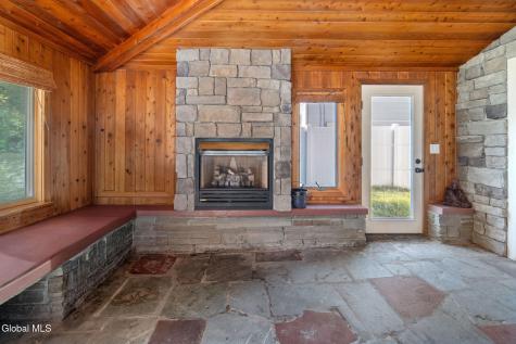 1029 Fairlane Road Schenectady NY 12306