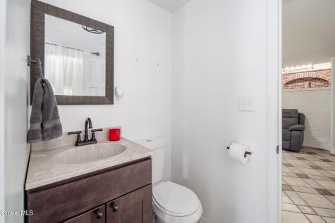 1029 Fairlane Road Schenectady NY 12306