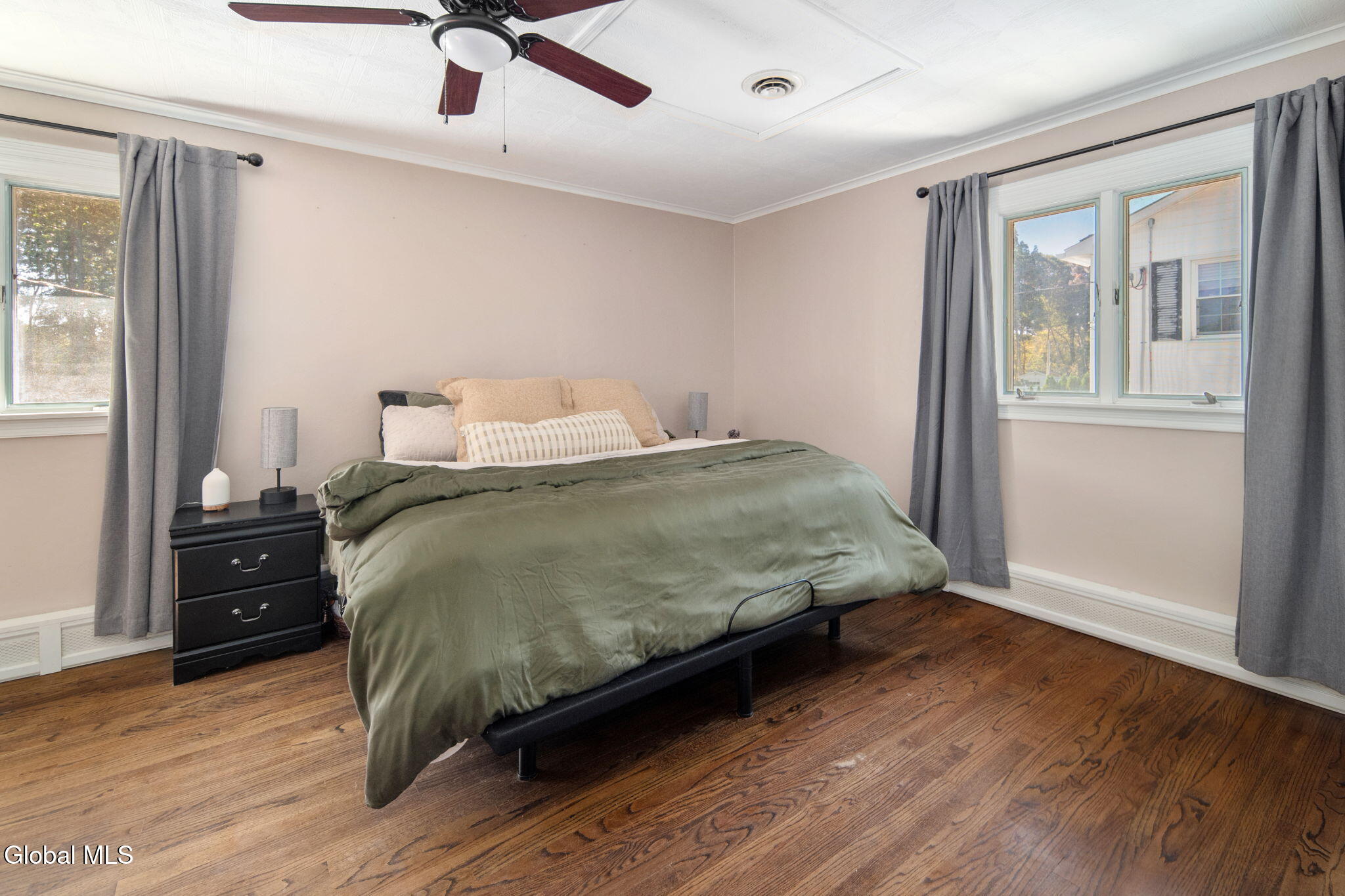 1029 Fairlane Road Schenectady NY 12306