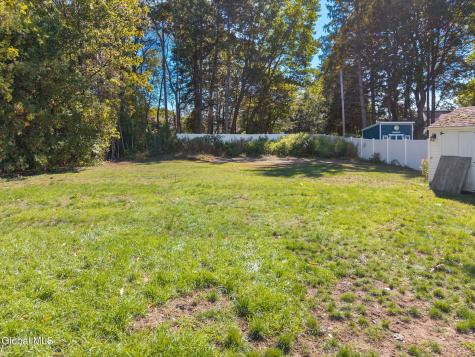 1029 Fairlane Road Schenectady NY 12306