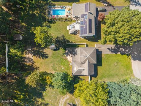 1029 Fairlane Road Schenectady NY 12306