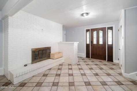 1029 Fairlane Road Schenectady NY 12306