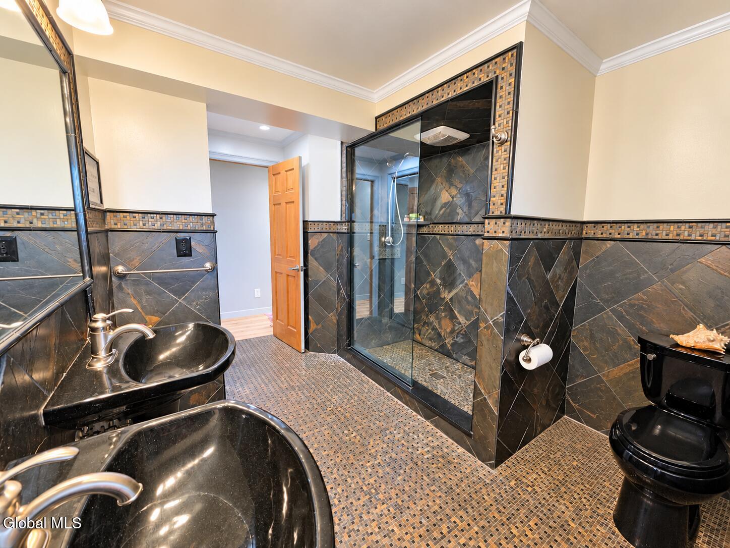 171 Tylutki Road Amsterdam NY 12010