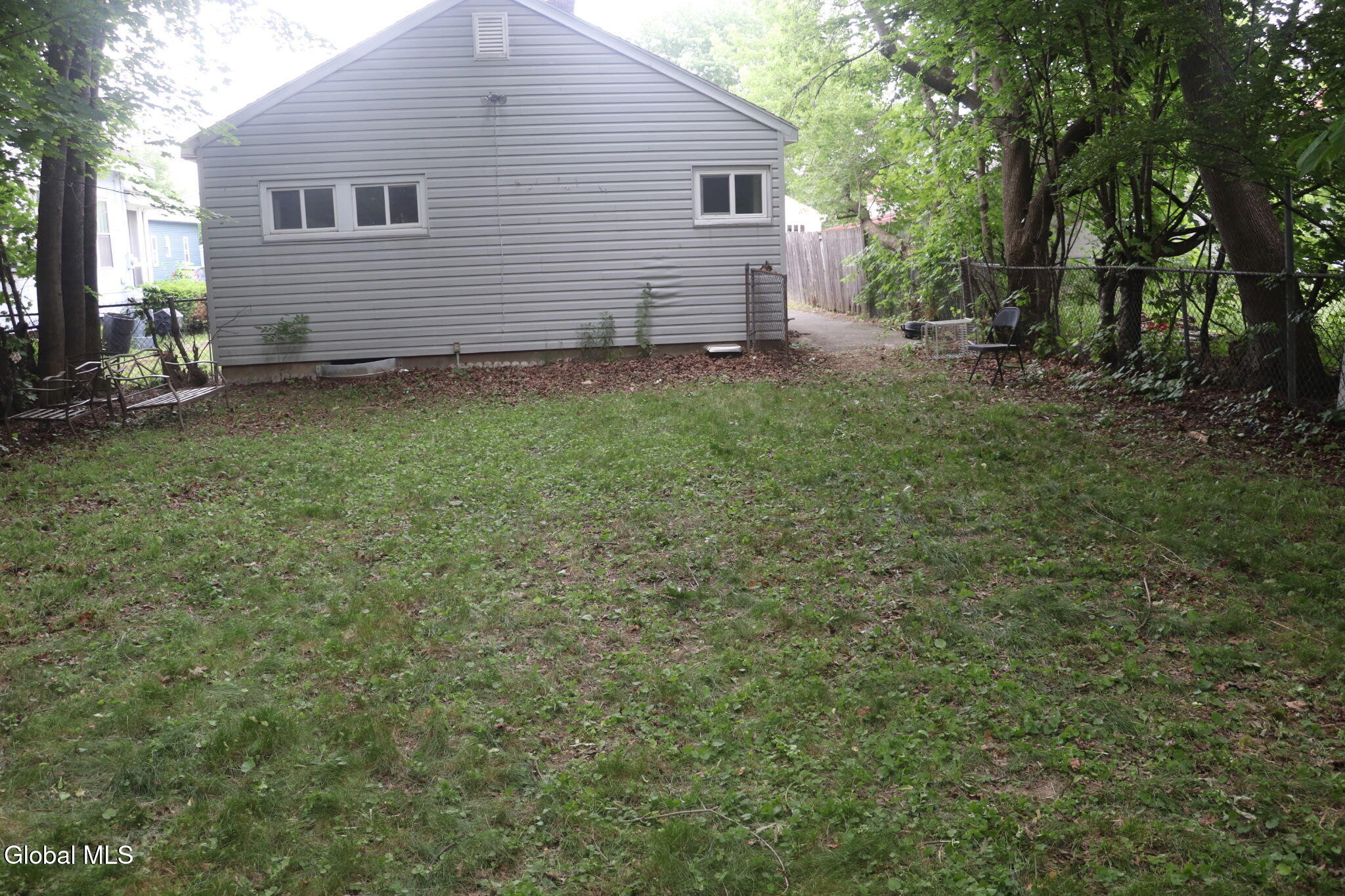 1 Holmes Court Albany NY 12209