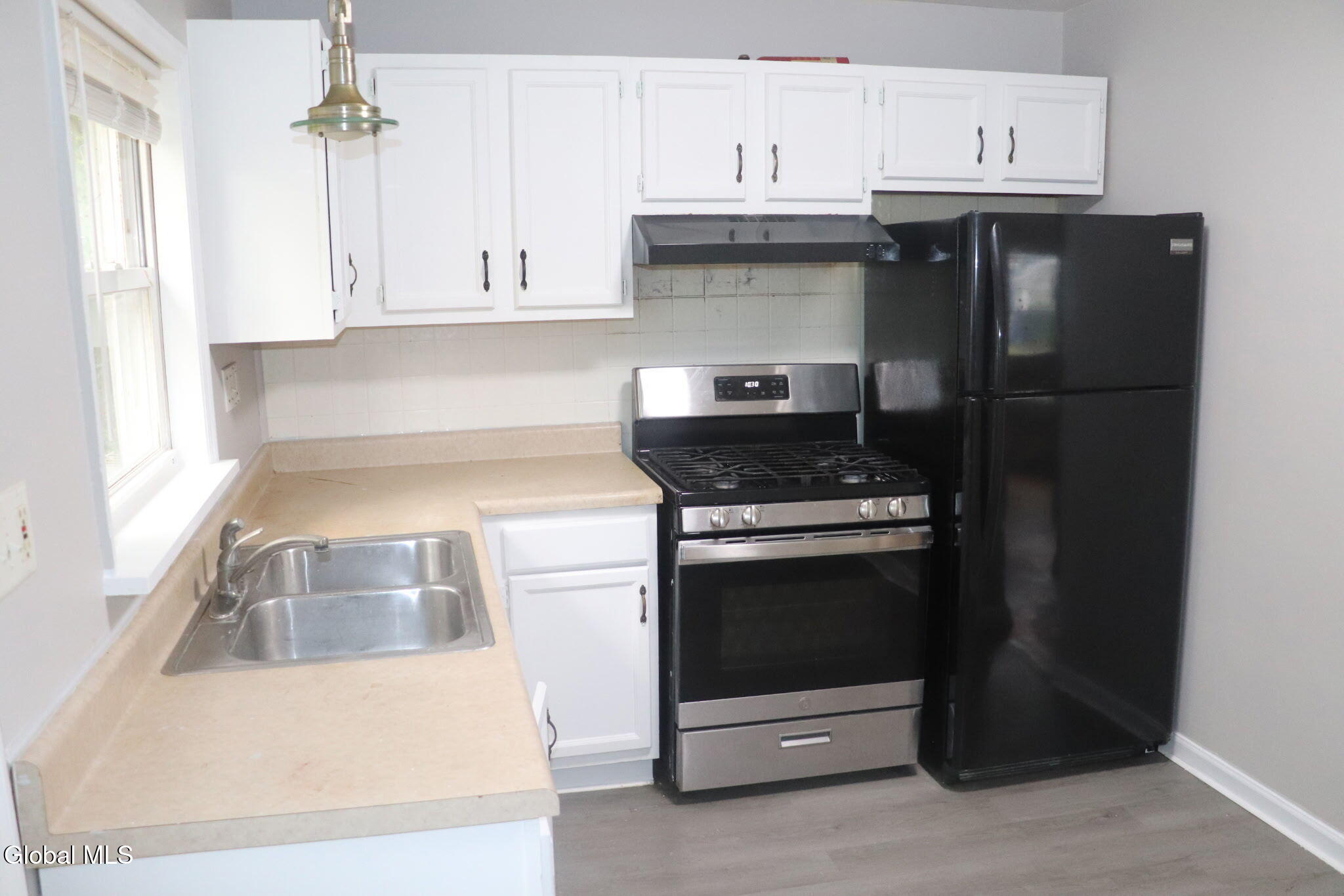 1 Holmes Court Albany NY 12209