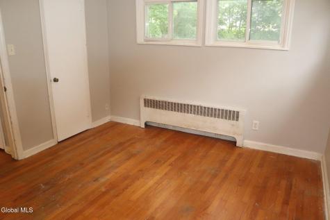 1 Holmes Court Albany NY 12209