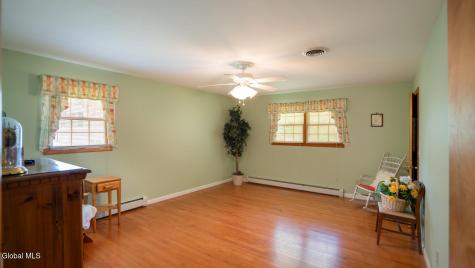 559 Bloomingrove Drive Rensselaer NY 12144