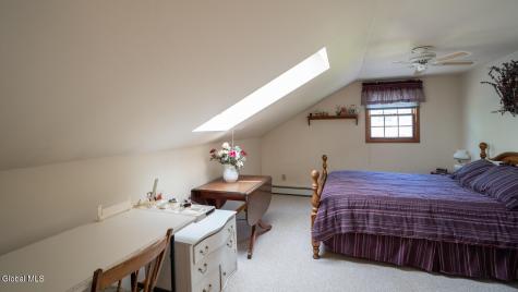 559 Bloomingrove Drive Rensselaer NY 12144