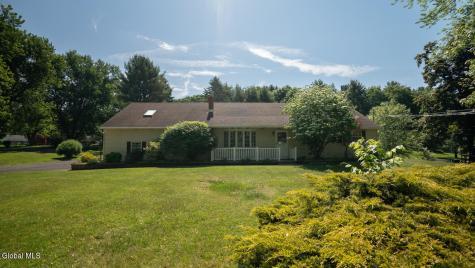 559 Bloomingrove Drive Rensselaer NY 12144