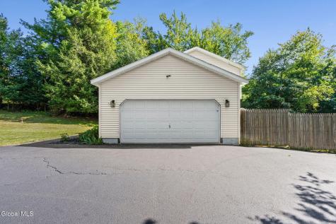109 James Road Galway NY 12074
