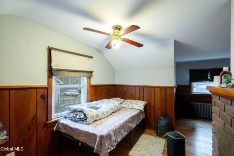 16 Lake Road Albany NY 12205