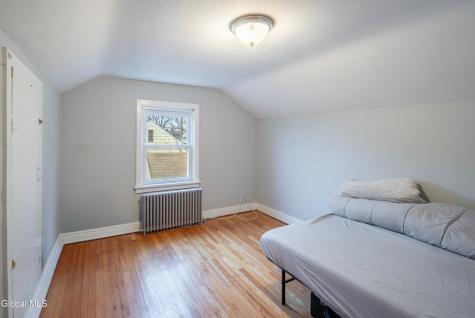 16 Lake Road Albany NY 12205