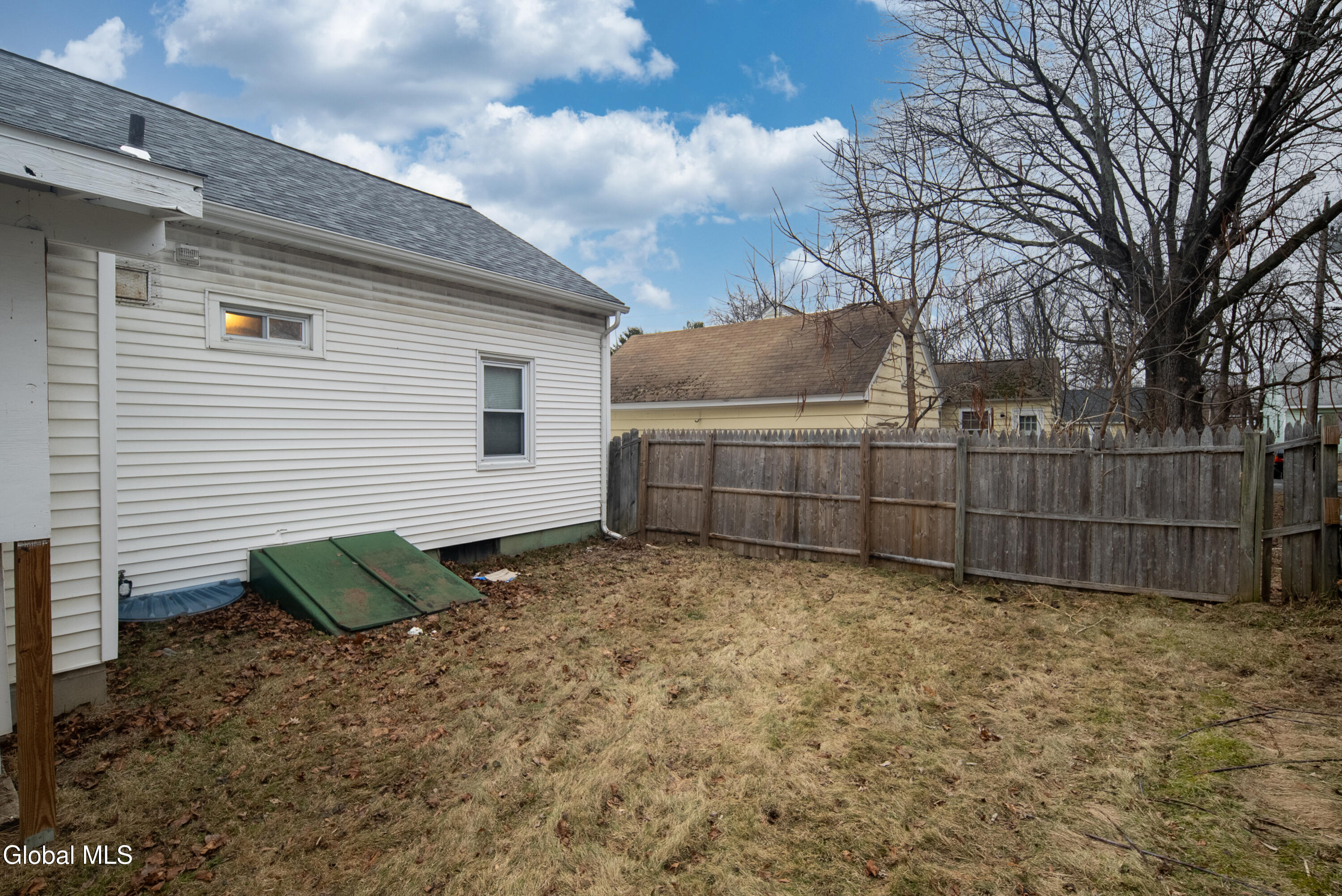 16 Lake Road Albany NY 12205
