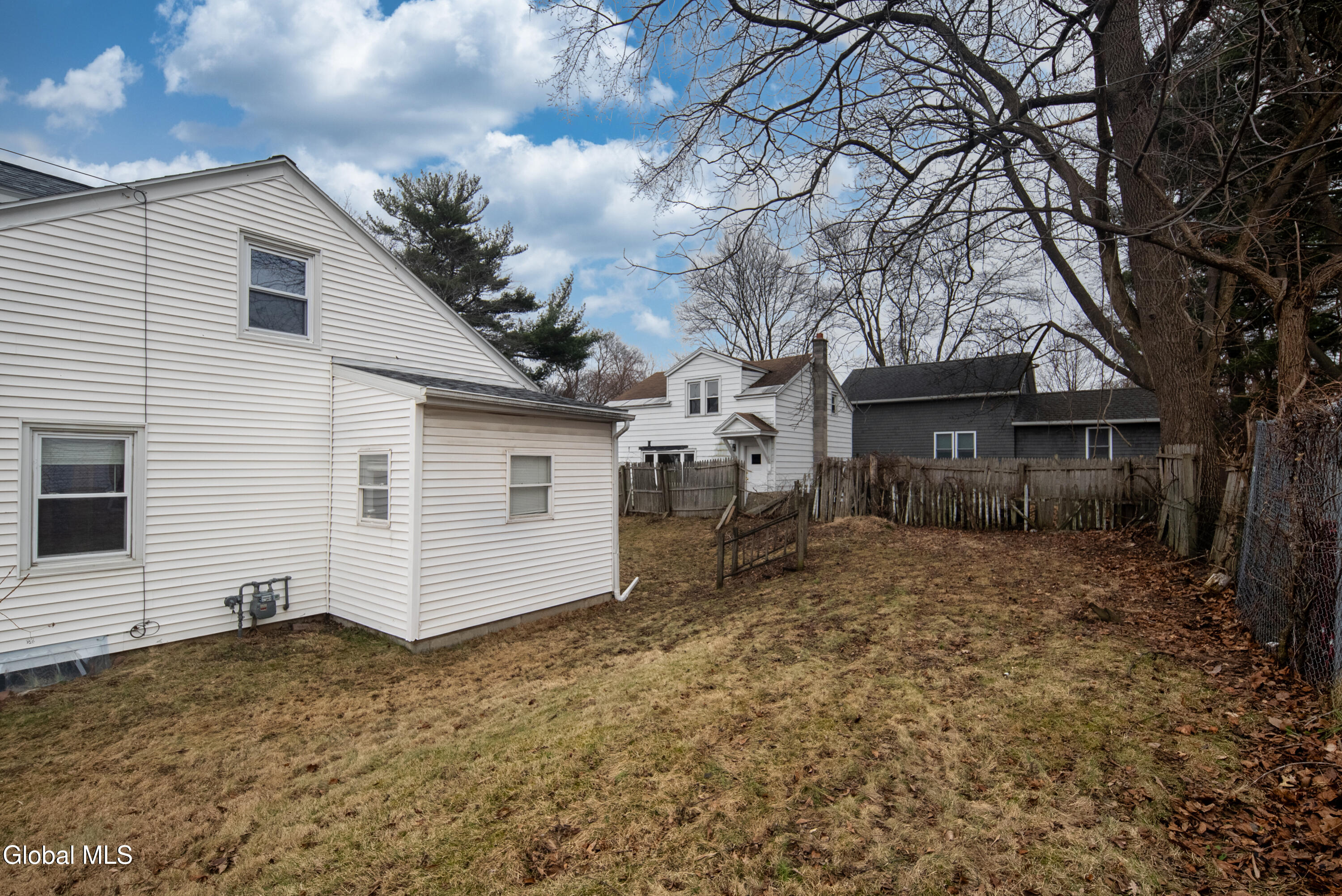 16 Lake Road Albany NY 12205