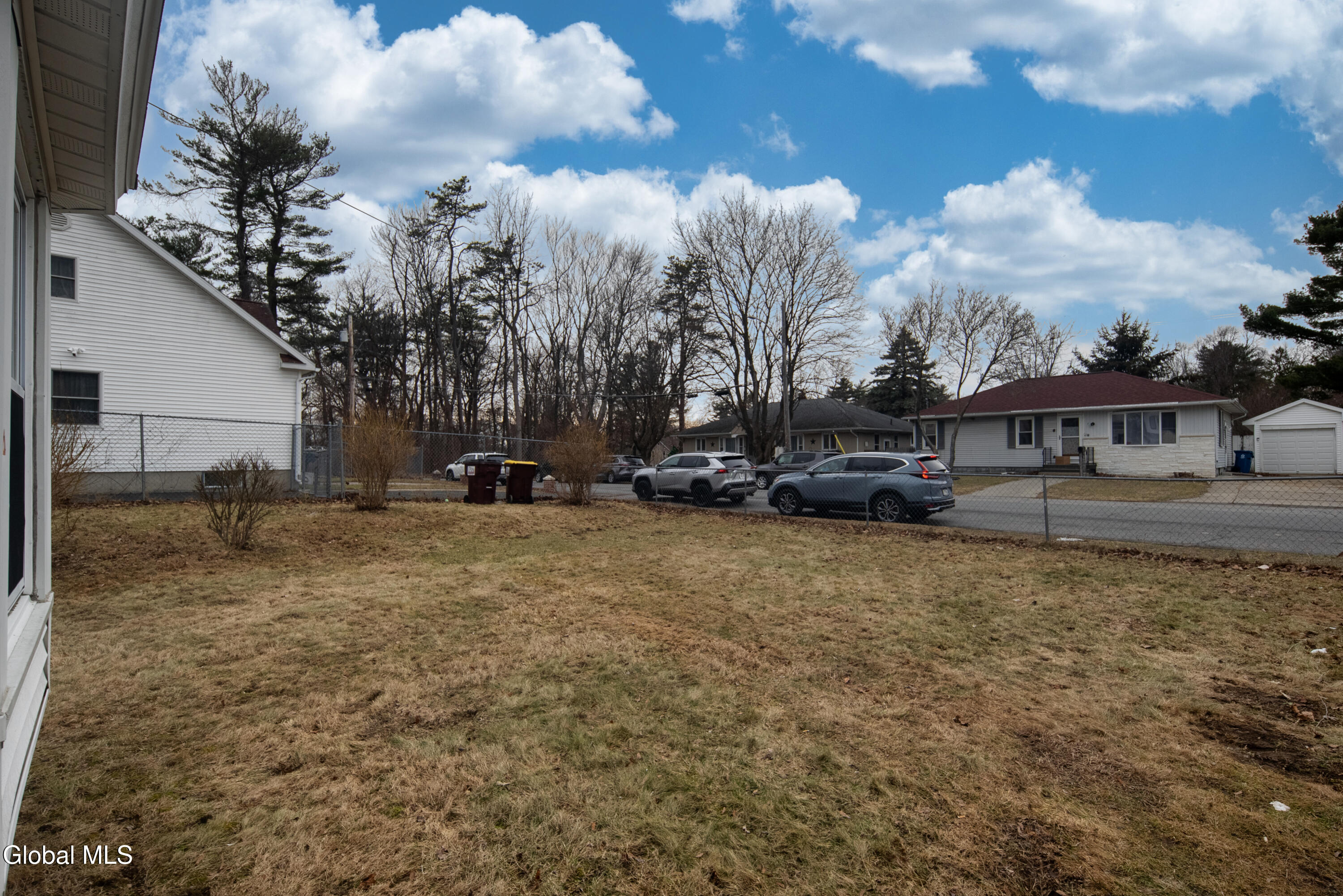 16 Lake Road Albany NY 12205