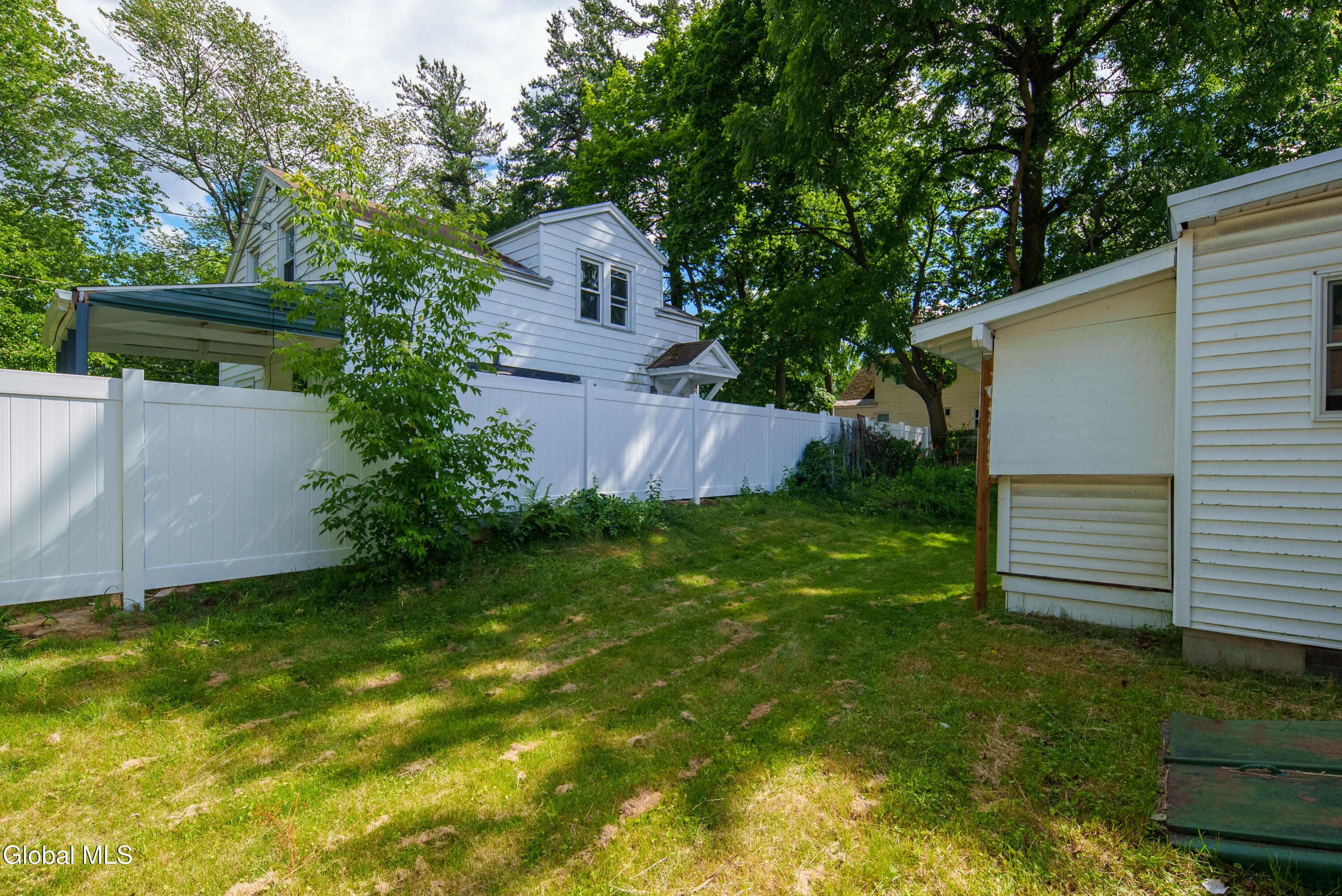 16 Lake Road Albany NY 12205