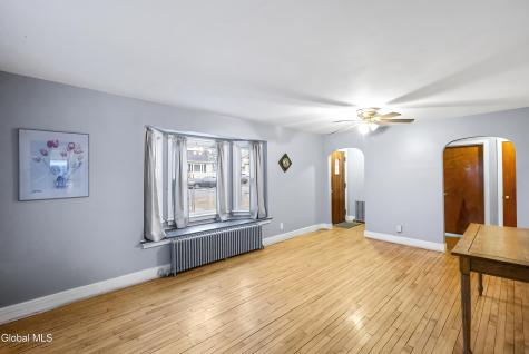 16 Lake Road Albany NY 12205