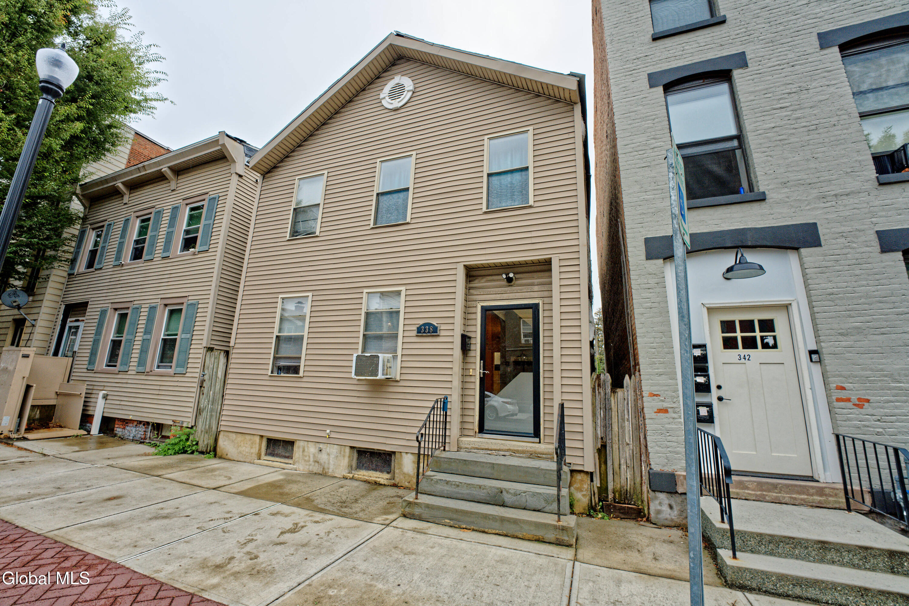 338 4th Street Troy NY 12180