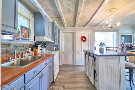 21 Main Street Rexford NY 12148