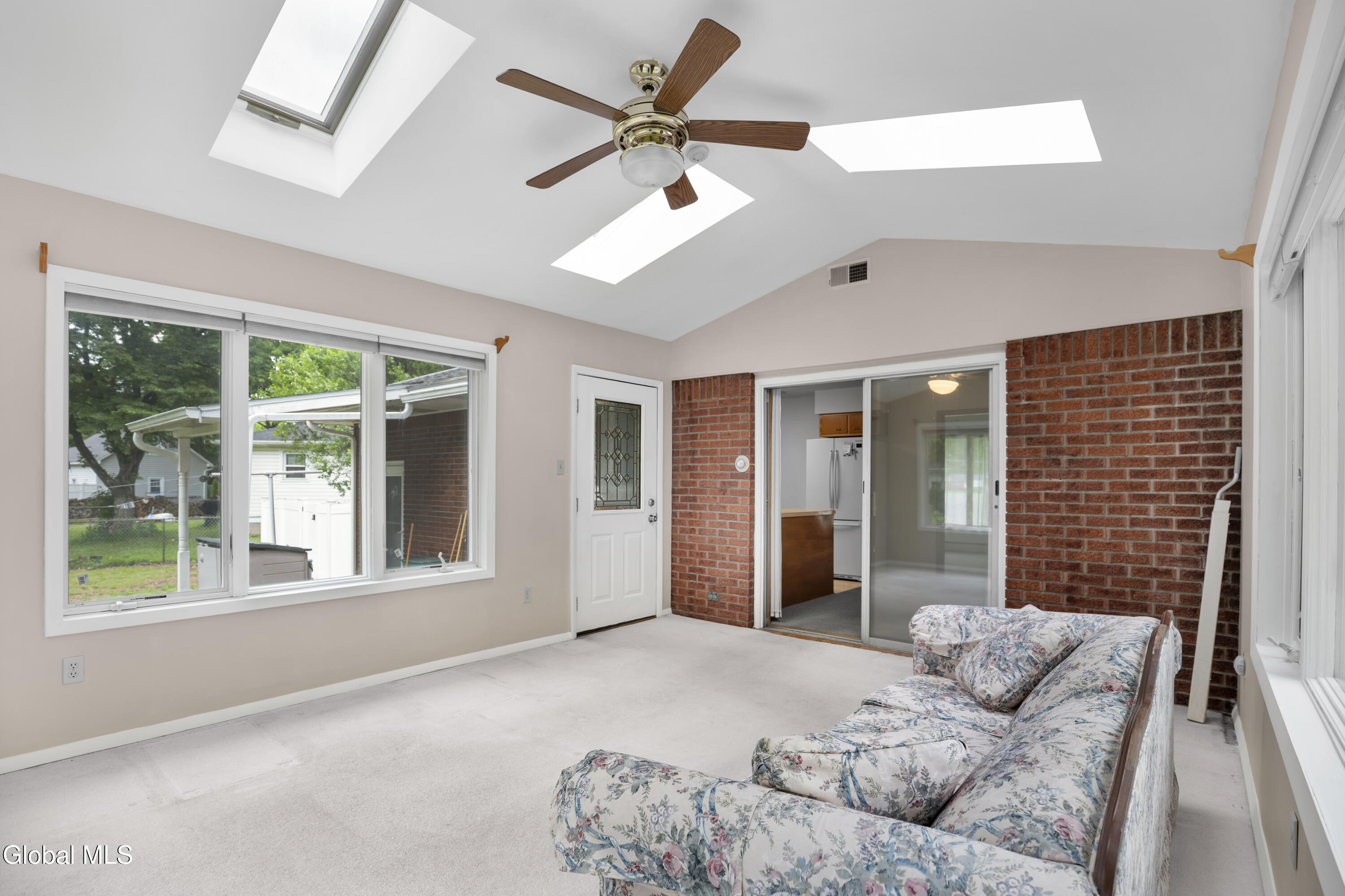 6 Deerwood Drive Colonie NY 12205