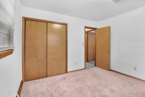 6 Deerwood Drive Colonie NY 12205