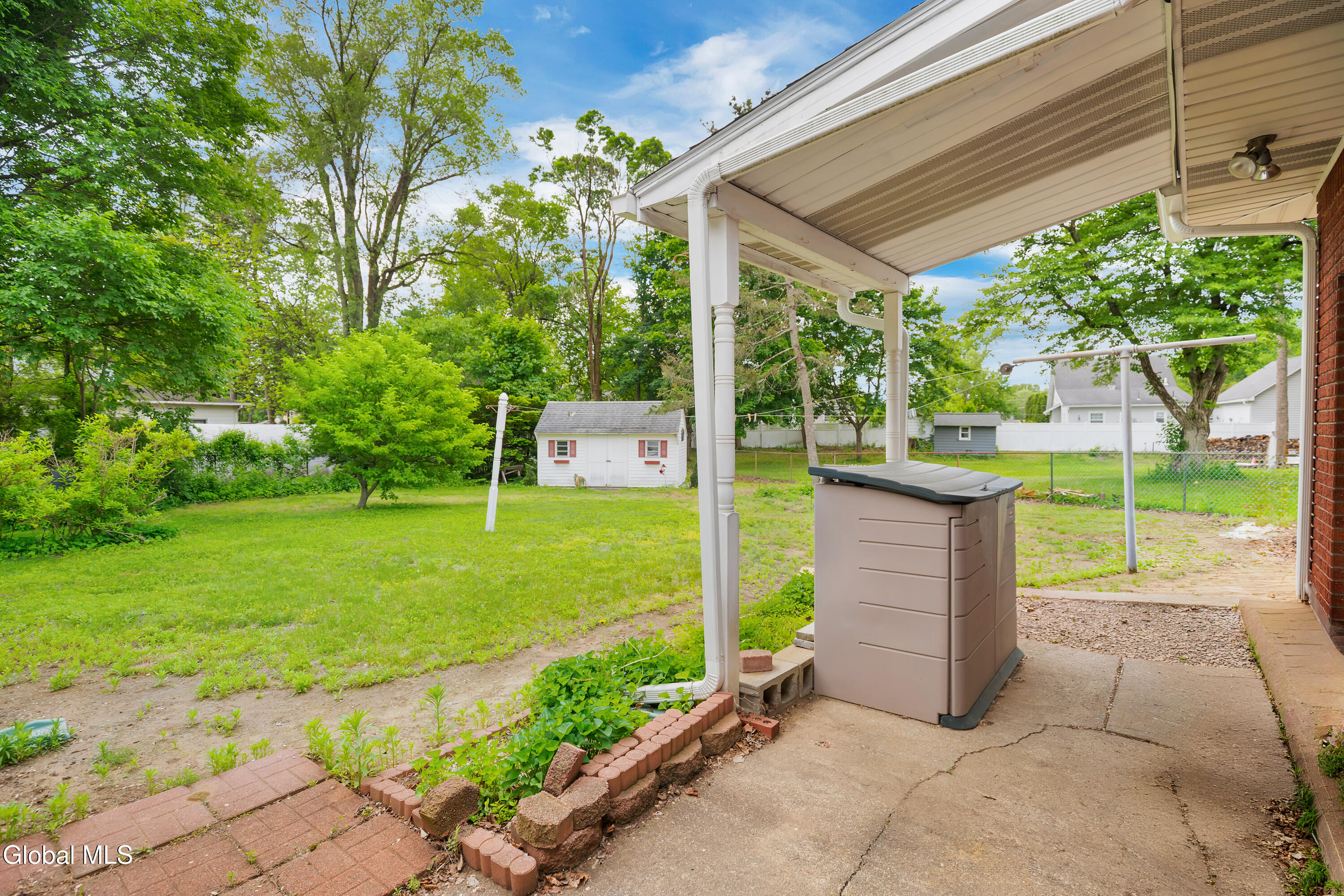 6 Deerwood Drive Colonie NY 12205
