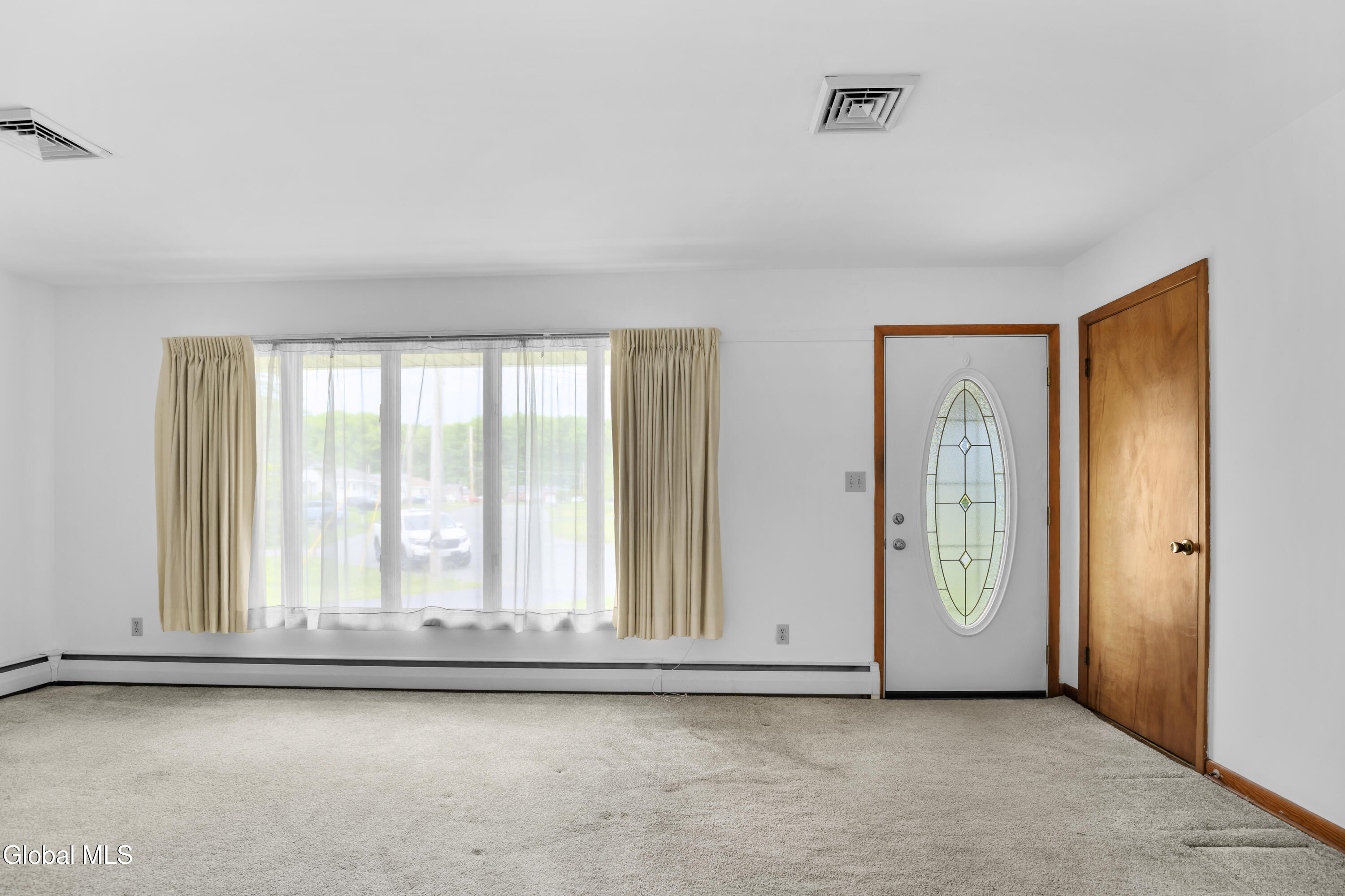 6 Deerwood Drive Colonie NY 12205