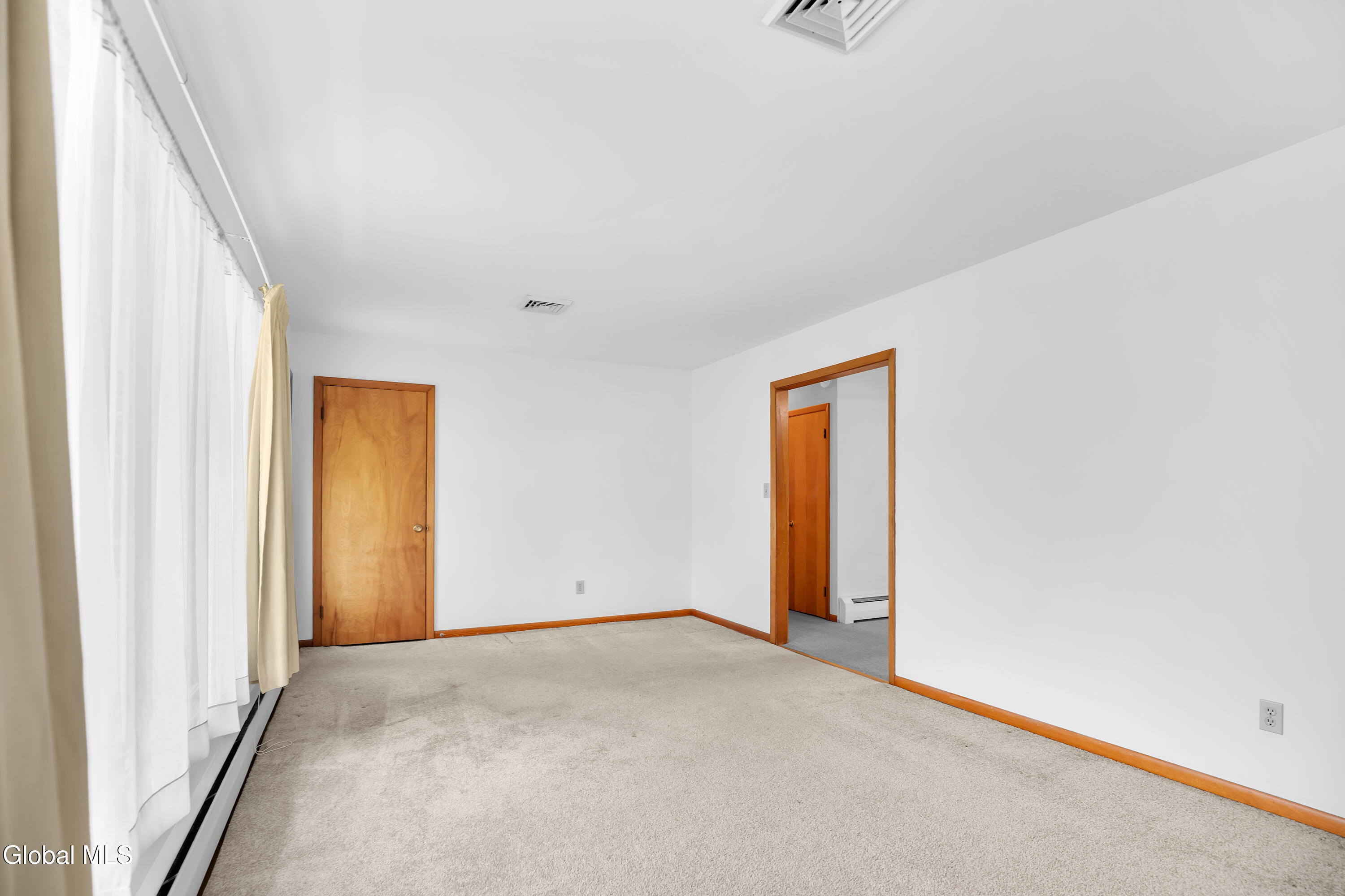 6 Deerwood Drive Colonie NY 12205